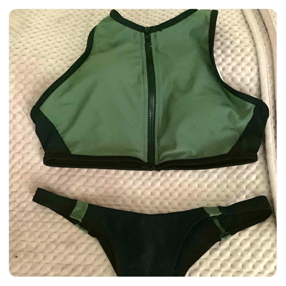 Bikini navy green and black with zipper and thong